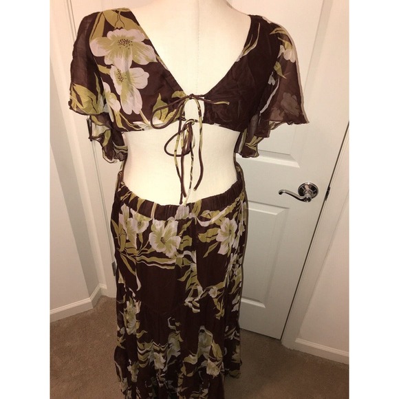ASOS Tiered Maxi Dress 14, Plunging Neckline, Burgundy Large Floral Print - Picture 8 of 16